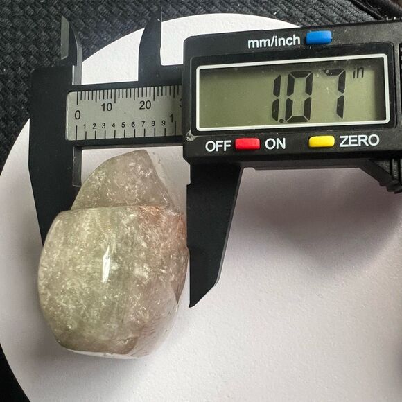 Golden Rutilated Threads and Garden Quartz Heart‎ Carving (1) - Picture 13 of 16